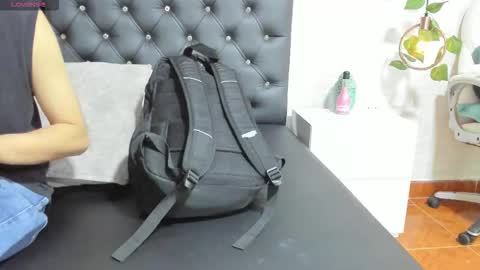   online show from 14, 12, 2025