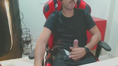 Snapshot of brasilianonca chatting on 3, 11, 2025 brasilianonca online show from 3, 11, 2025