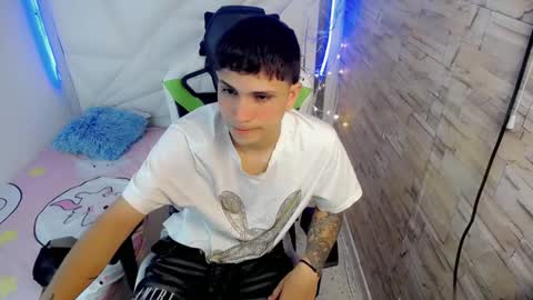 Snapshot of brayan_lopezz chatting on 21, 1, 2025 BRAYAN online show from 21, 1, 2025