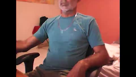 Snapshot of brazil_stud chatting on 16, 1, 2026 brazil_stud online show from 16, 1, 2026