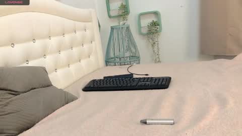 Brelland online show from 12, 2, 2025