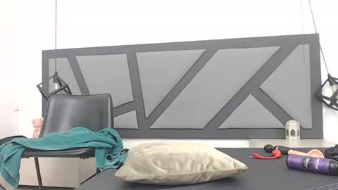 BRENDA VELASQUEZ online show from 9, 3, 2025