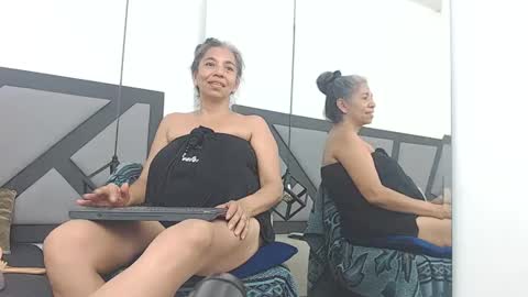 BRENDA VELASQUEZ online show from 12, 3, 2025