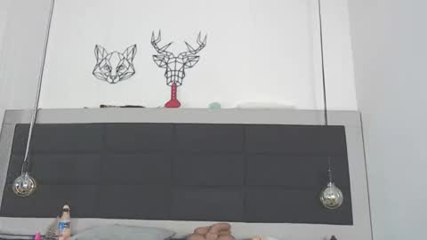 BRENDA VELASQUEZ online show from 19, 9, 2025