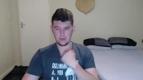 Snapshot of brendansexyboy098754 chatting on 3, 12, 2024 ask me lol online show from 3, 12, 2024