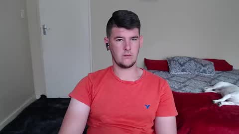 Snapshot of brendansexyboy098754 chatting on 15, 12, 2024 ask me lol online show from 15, 12, 2024