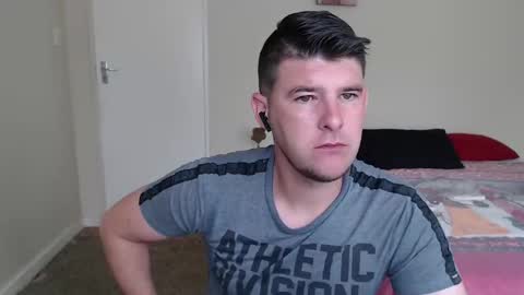 Snapshot of brendansexyboy098754 chatting on 19, 12, 2024 ask me lol online show from 19, 12, 2024