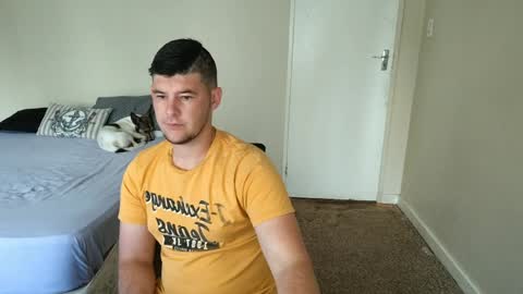 Snapshot of brendansexyboy098754 chatting on 10, 1, 2025 ask me lol online show from 10, 1, 2025