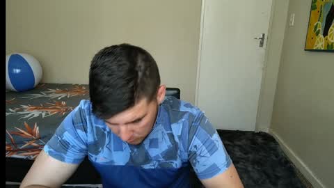 Snapshot of brendansexyboy098754 chatting on 20, 1, 2025 ask me lol online show from 20, 1, 2025