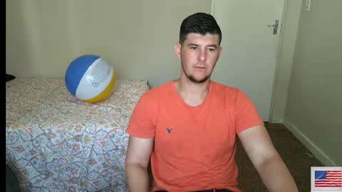 Snapshot of brendansexyboy098754 chatting on 5, 2, 2025 ask me lol online show from 5, 2, 2025