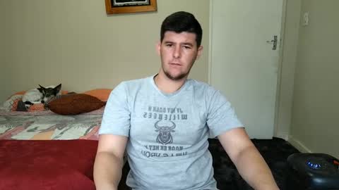 Snapshot of brendansexyboy098754 chatting on 17, 2, 2025 ask me lol online show from 17, 2, 2025