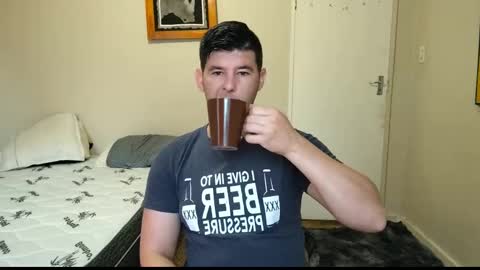 Snapshot of brendansexyboy098754 chatting on 7, 3, 2025 ask me lol online show from 7, 3, 2025