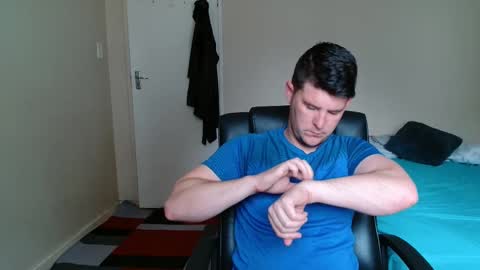 Snapshot of brendansexyboy098754 chatting on 3, 11, 2025 ask me lol online show from 3, 11, 2025