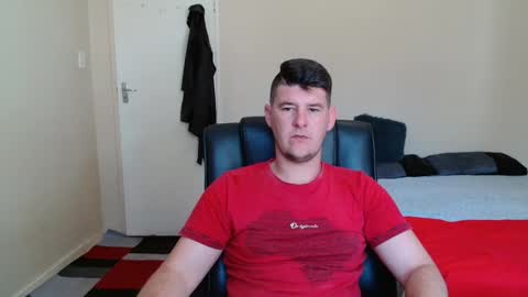 Snapshot of brendansexyboy098754 chatting on 13, 11, 2025 ask me lol online show from 13, 11, 2025