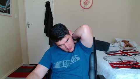 Snapshot of brendansexyboy098754 chatting on 9, 2, 2026 ask me lol online show from 9, 2, 2026