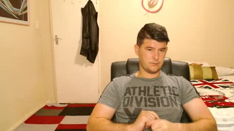 Snapshot of brendansexyboy098754 chatting on 25, 2, 2026 ask me lol online show from 25, 2, 2026