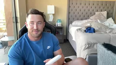 Snapshot of brettmycles chatting on 2, 2, 2025 Brett Mycles online show from 2, 2, 2025