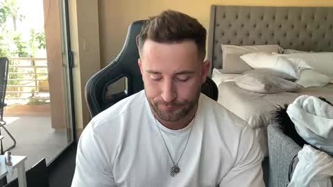 Snapshot of brettmycles chatting on 16, 9, 2025 Brett Mycles online show from 16, 9, 2025