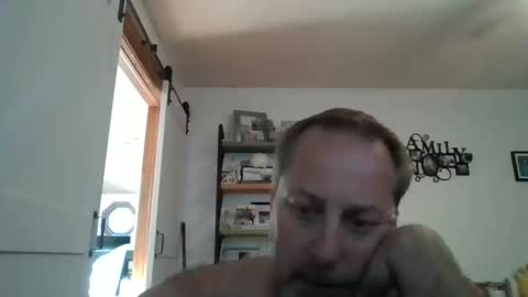 Snapshot of brettsky chatting on 15, 10, 2025 hey online show from 15, 10, 2025