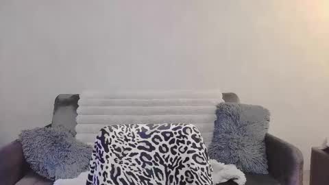 bri_fox online show from 17, 4, 2026