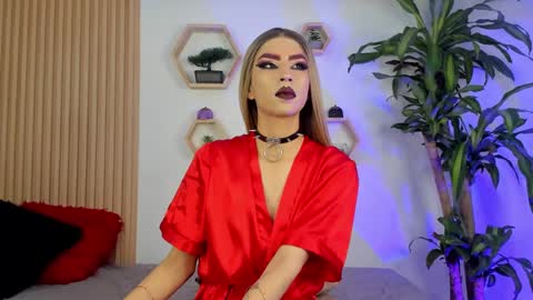 Snapshot of briana_white chatting on 14, 10, 2025 briana_white online show from 14, 10, 2025