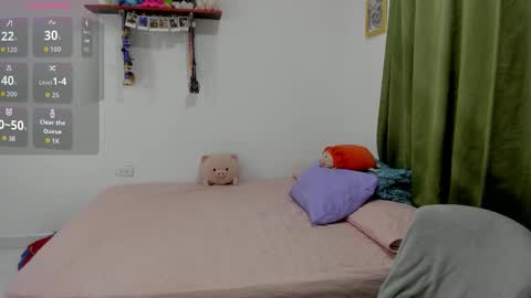 Snapshot of briar_05 chatting on 11, 11, 2025 Briar online show from 11, 11, 2025