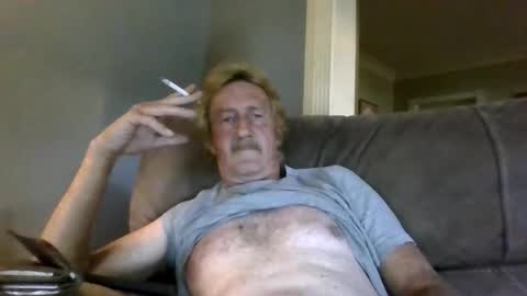 Snapshot of brickmaster2021 chatting on 25, 4, 2026 Mike online show from 25, 4, 2026