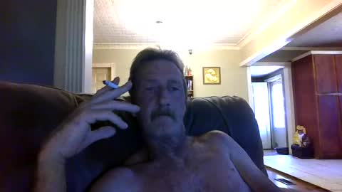 Snapshot of brickmaster2021 chatting on 17, 6, 2026 Mike online show from 17, 6, 2026