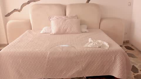    online show from 31, 1, 2025