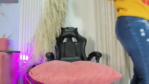    online show from 21, 9, 2025