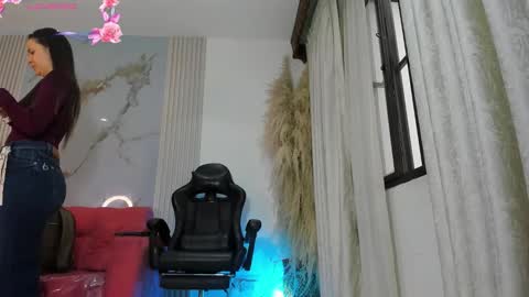    online show from 11, 10, 2025