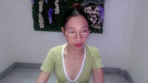 brie_belle online show from 27, 12, 2024