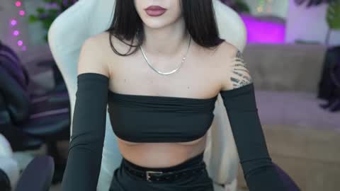 Snapshot of bright_diamonds_054 chatting on 12, 3, 2025 Diamonds Girls online show from 12, 3, 2025