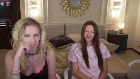 Snapshot of bright_diamonds_054 chatting on 10, 9, 2025 Diamonds Girls online show from 10, 9, 2025