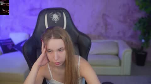 Diamonds Girls online show from 20, 10, 2025