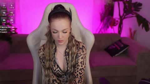 Diamonds Girls online show from 2, 12, 2025