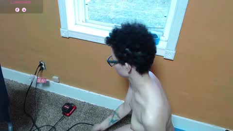 Snapshot of bright_pink_strawberry chatting on 17, 1, 2025 Strawberry online show from 17, 1, 2025