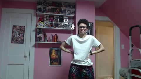 Snapshot of bright_pink_strawberry chatting on 19, 1, 2025 Strawberry online show from 19, 1, 2025