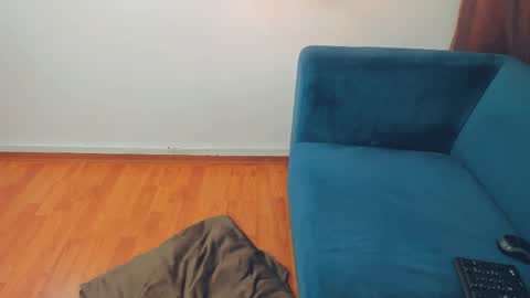 brilliantegirl_ online show from 13, 5, 2026