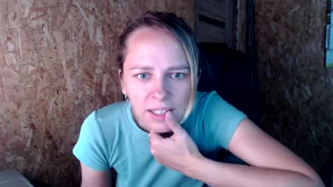 Snapshot of brilliantly chatting on 17, 9, 2025 brilliantly online show from 17, 9, 2025