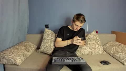 bristlebback online show from 15, 2, 2026