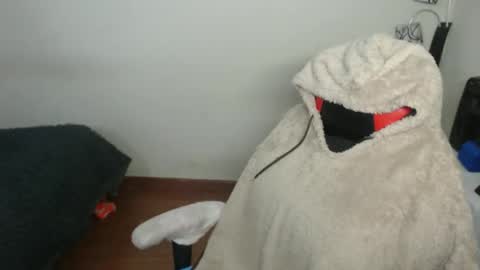 scarleth    follow mee 3 kis online show from 21, 10, 2025