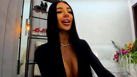 britney_charm online show from 18, 4, 2026