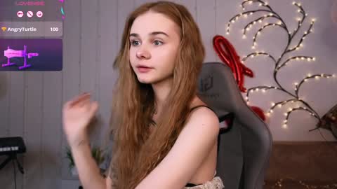 Snapshot of britney_lynch chatting on 28, 1, 2025 Britney online show from 28, 1, 2025