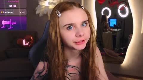 Snapshot of britney_lynch chatting on 8, 2, 2025 Britney online show from 8, 2, 2025