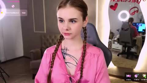 Snapshot of britney_lynch chatting on 14, 2, 2025 Britney online show from 14, 2, 2025