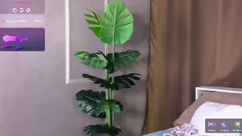 Snapshot of britney_lynch chatting on 2, 3, 2025 Britney online show from 2, 3, 2025