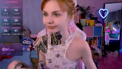 Snapshot of britney_lynch chatting on 21, 9, 2025 Britney online show from 21, 9, 2025