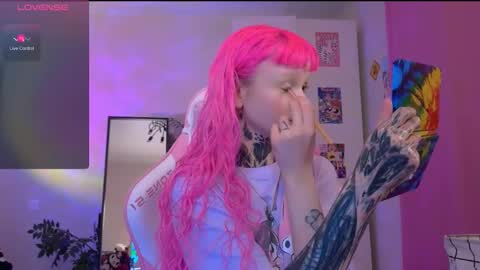 Snapshot of britney_lynch chatting on 11, 10, 2025 Britney online show from 11, 10, 2025