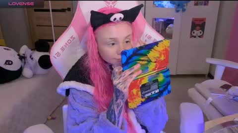 Snapshot of britney_lynch chatting on 22, 10, 2025 Britney online show from 22, 10, 2025